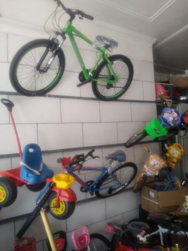 عکس فروشگاه دوچرخه کوهستان