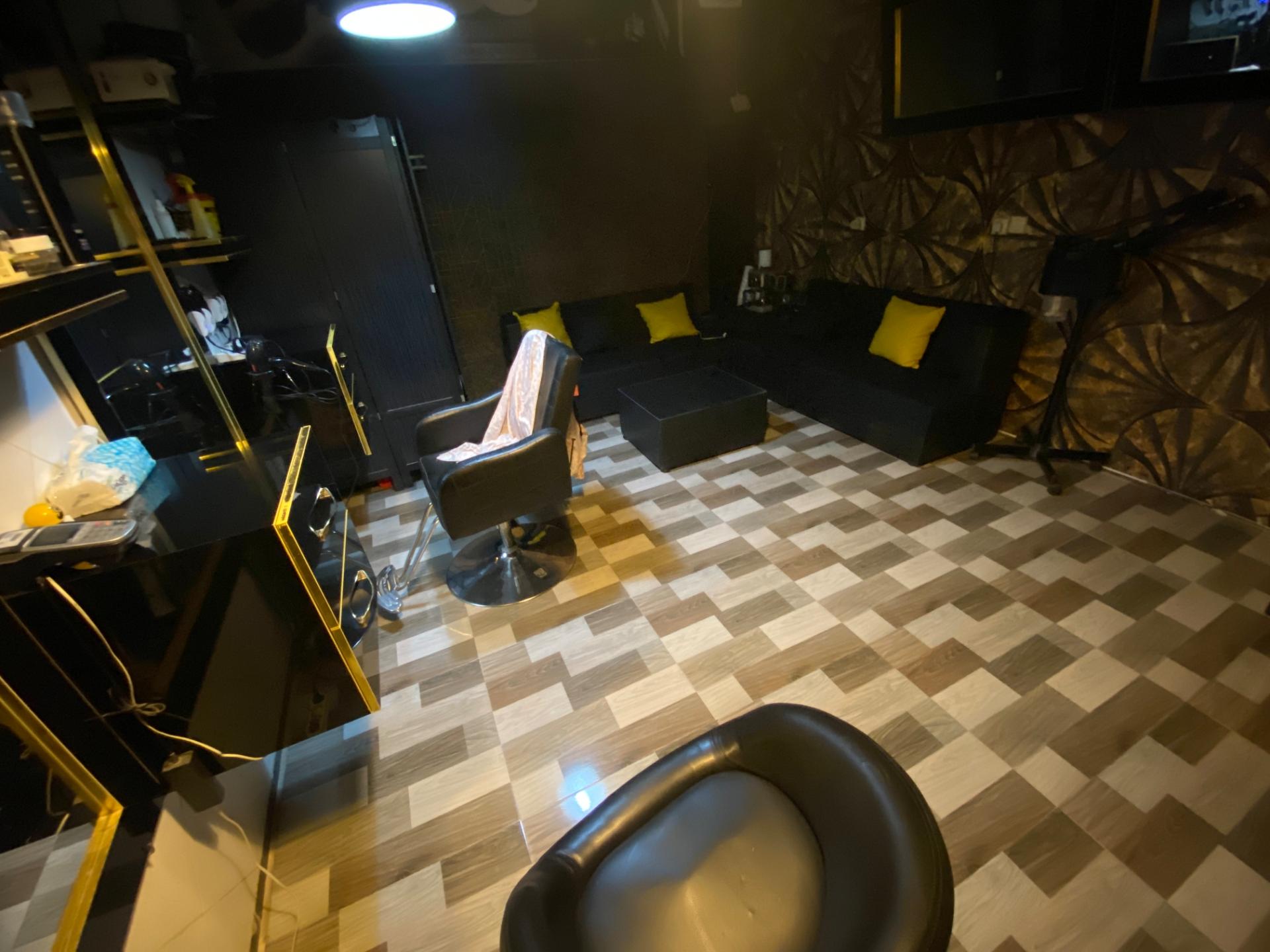 عکس آرایشگاه فیگارو(صادق)