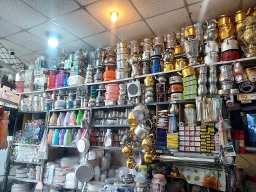 عکس ظروف یکبار مصرف و پلاستیک فروشی