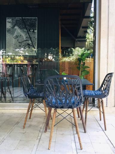 عکس کافه آوریل