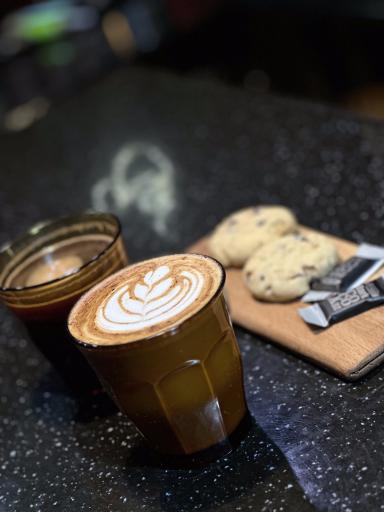 عکس کافه دلموندو 