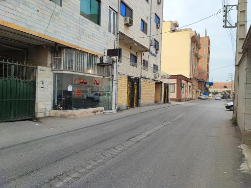 عکس مشاور املاک سامان