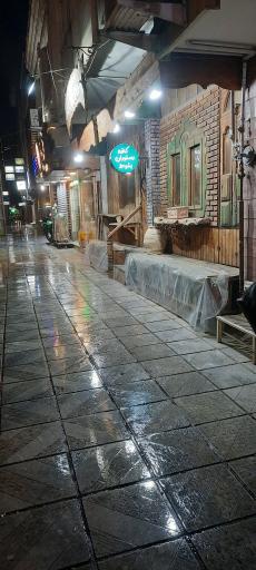 رستوران ایتالیایی بلوط