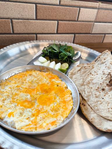 عکس کافه صبحانه دارت