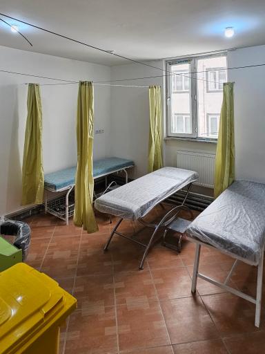 عکس درمانگاه شبانه روزی روشا