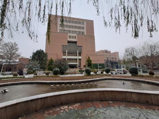 عکس دانشکده مهندسی کامپیوتر