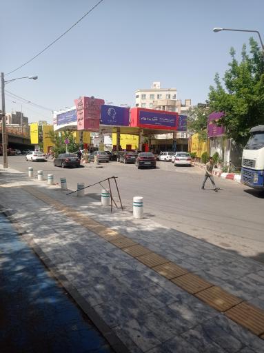 عکس پمپ بنزین دانشجو