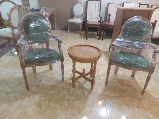 عکس مبلمان جوان