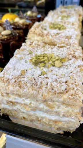 عکس قنادی خان داداش