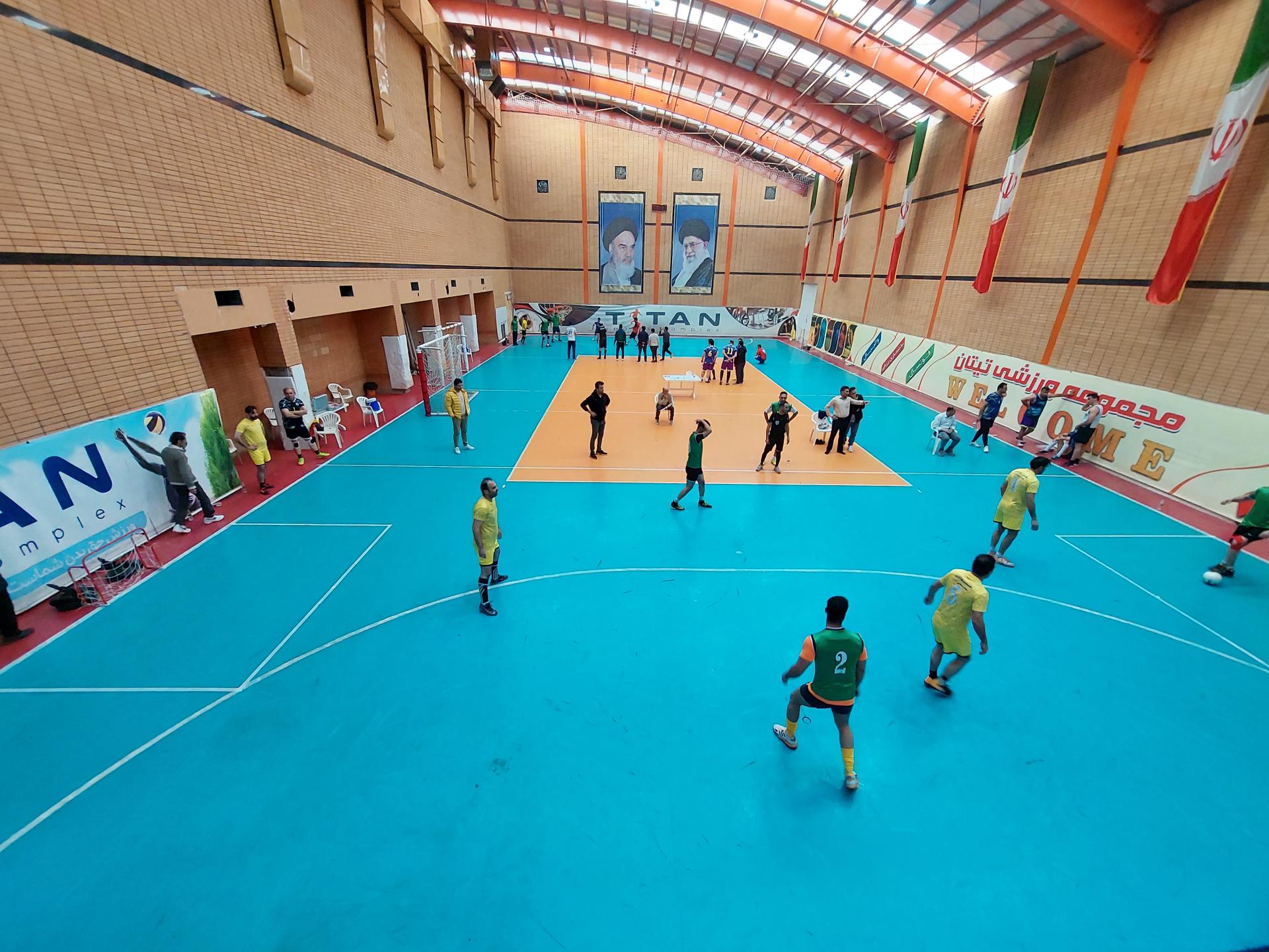 عکس مجموعه ورزشی تیتان (ورزشگاه تیتان)