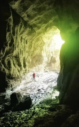 عکس غار دیو سپید شیرآباد