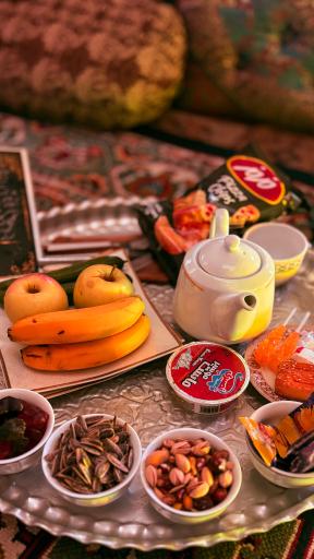 عکس سفره خانه سنتی فانوس آبی