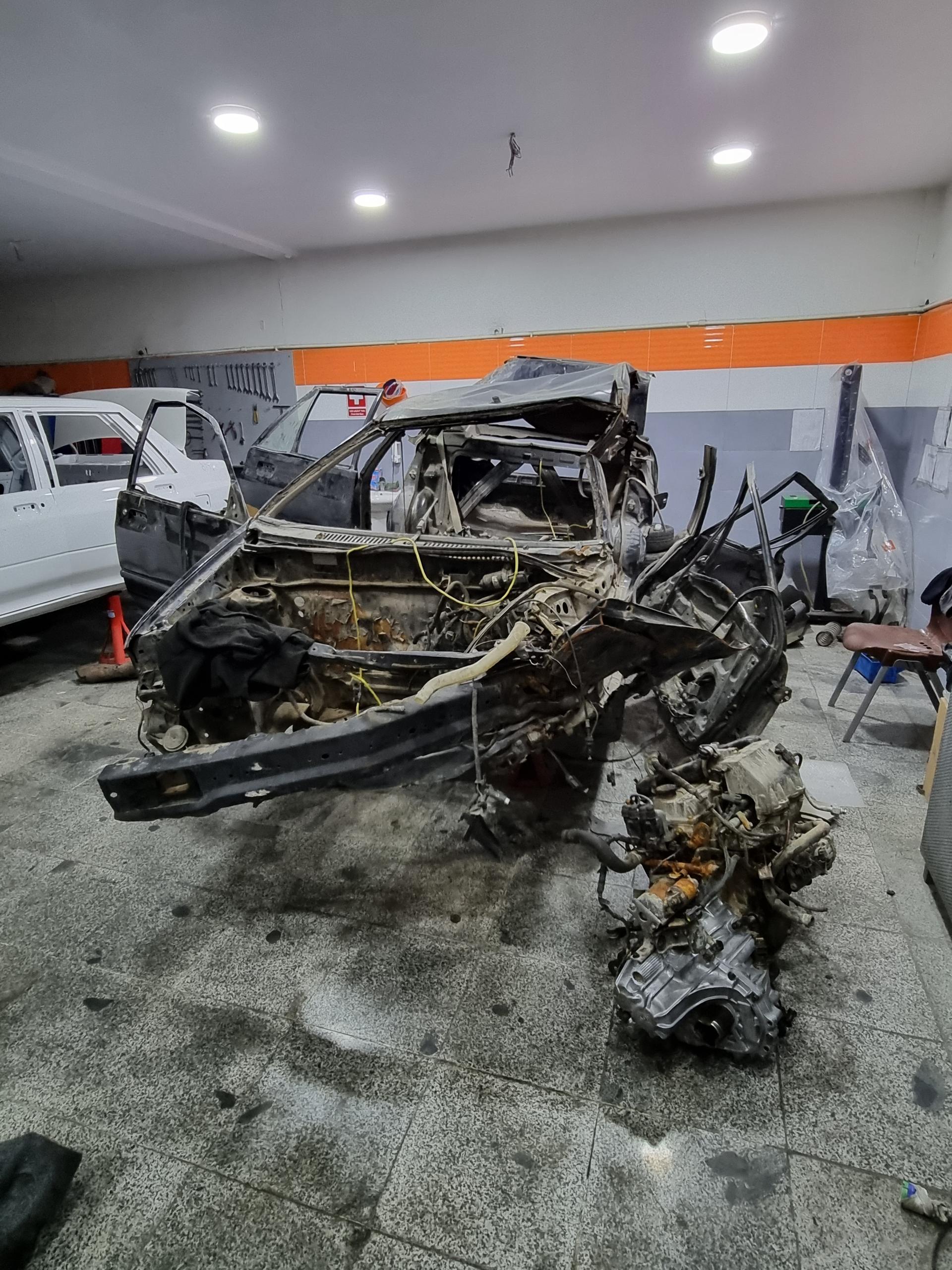 عکس نمایندگی مجاز سایپا عزیزی