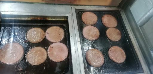 عکس فست فود پیتزا ویچ