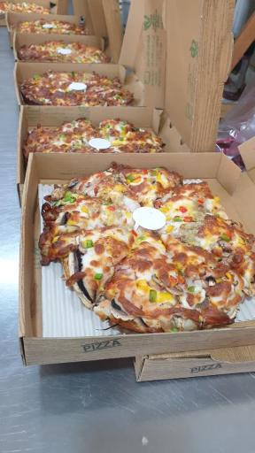 عکس فست فود پیتزا ویچ