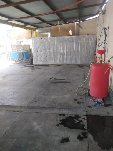 عکس پارکینگ کارواش