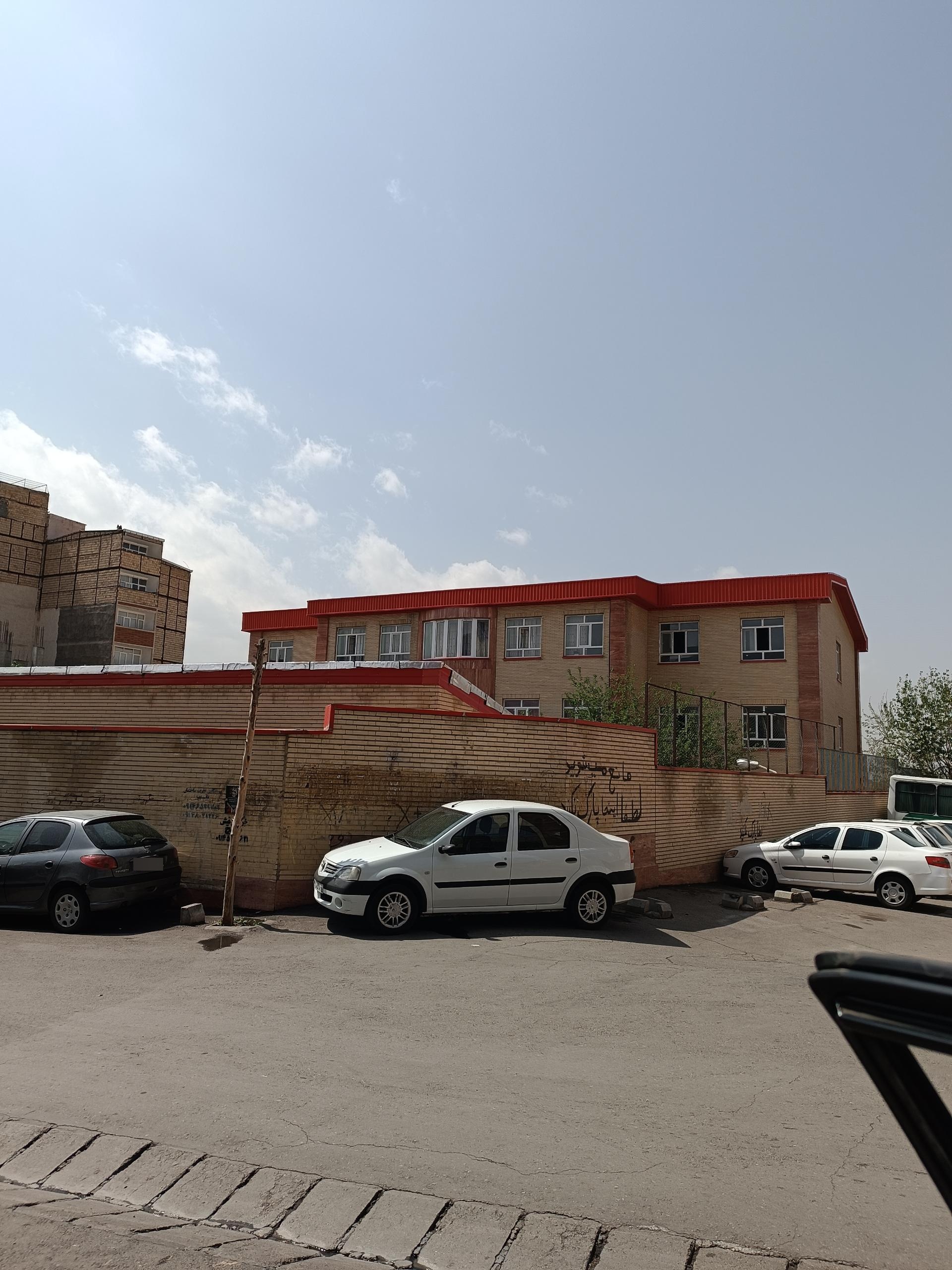 عکس مدرسه امام موسی صدر