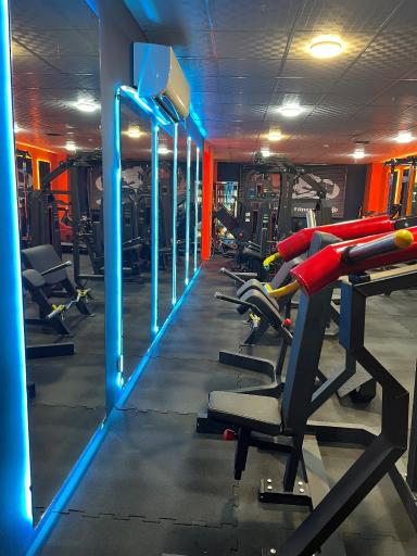 عکس باشگاه ورزشی نوریانی