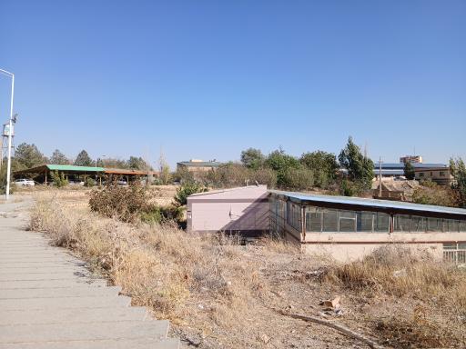 گلخانه دانشگاه آزاد اسلامی همدان 