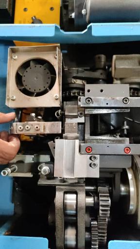 عکس تعمیر تسمه کش صنایع بسته بندی مرکزی