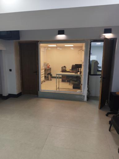 عکس بیمارستان دامپزشکی شبانه روزی هوما