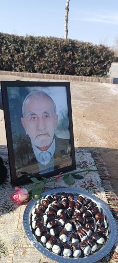 عکس مزار مرحوم حاج احمد مهدی زاده قناد 