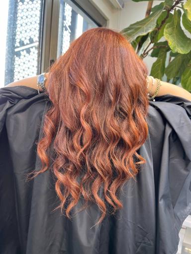 عکس آموزشگاه و سالن زیبایی ندا دوستی