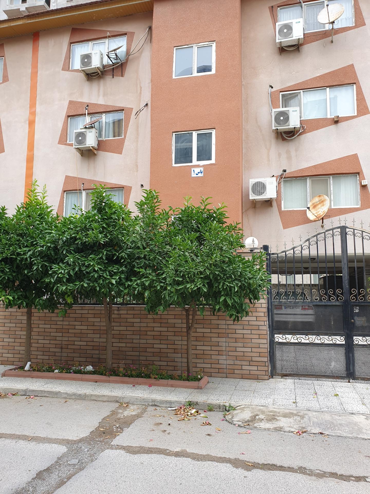 عکس ساختمان یاس 1