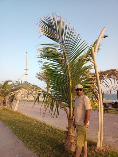 عکس ساحل سنگ سیاه