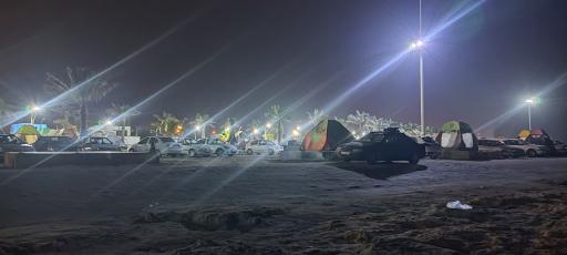 عکس ساحل سنگ سیاه