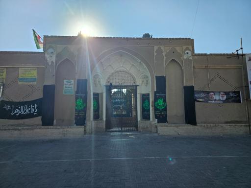 عکس آستان مبارکه شاهزاده ابراهیم (ع)