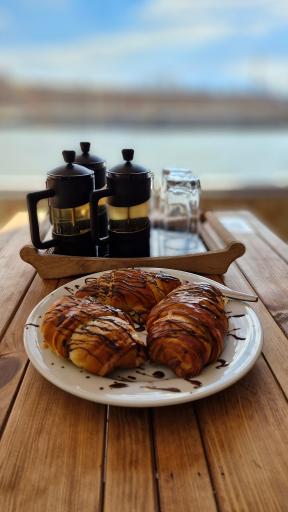 عکس کافه مون