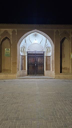 عکس آستان مبارکه شاهزاده ابراهیم (ع)