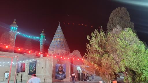 عکس آستان مبارکه شاهزاده ابراهیم (ع)