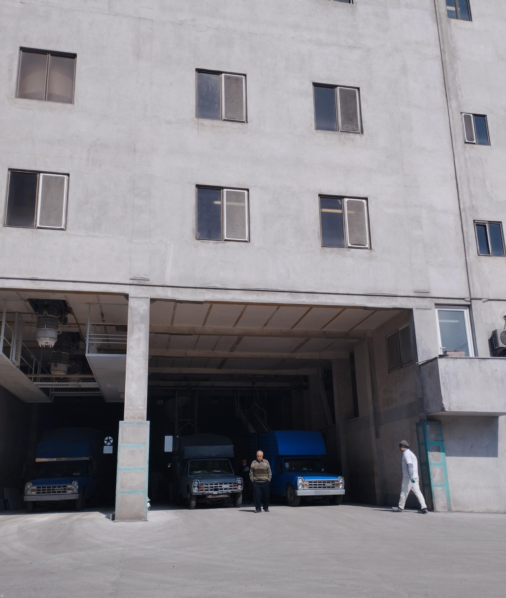 عکس کارخانه آرد گیلان خوشه