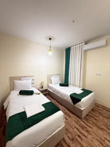 عکس هتل آپارتمان پدر من 