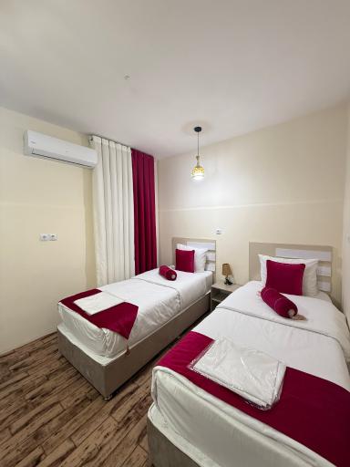 عکس هتل آپارتمان پدر من 