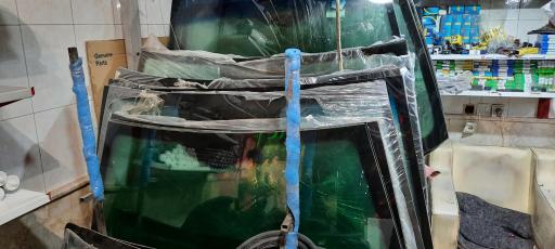 شیشه اتومبیل اتحاد