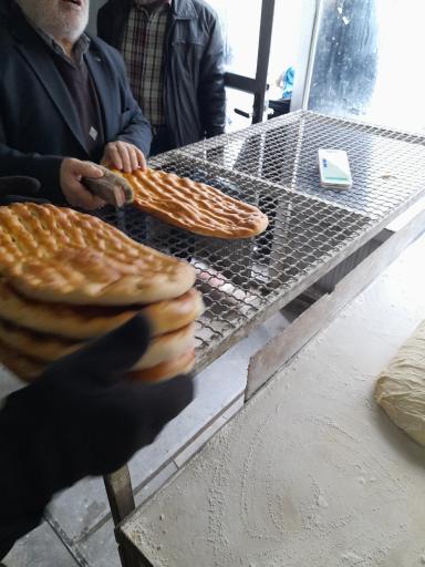عکس نان روغنی محمد کوکه (شوقی)