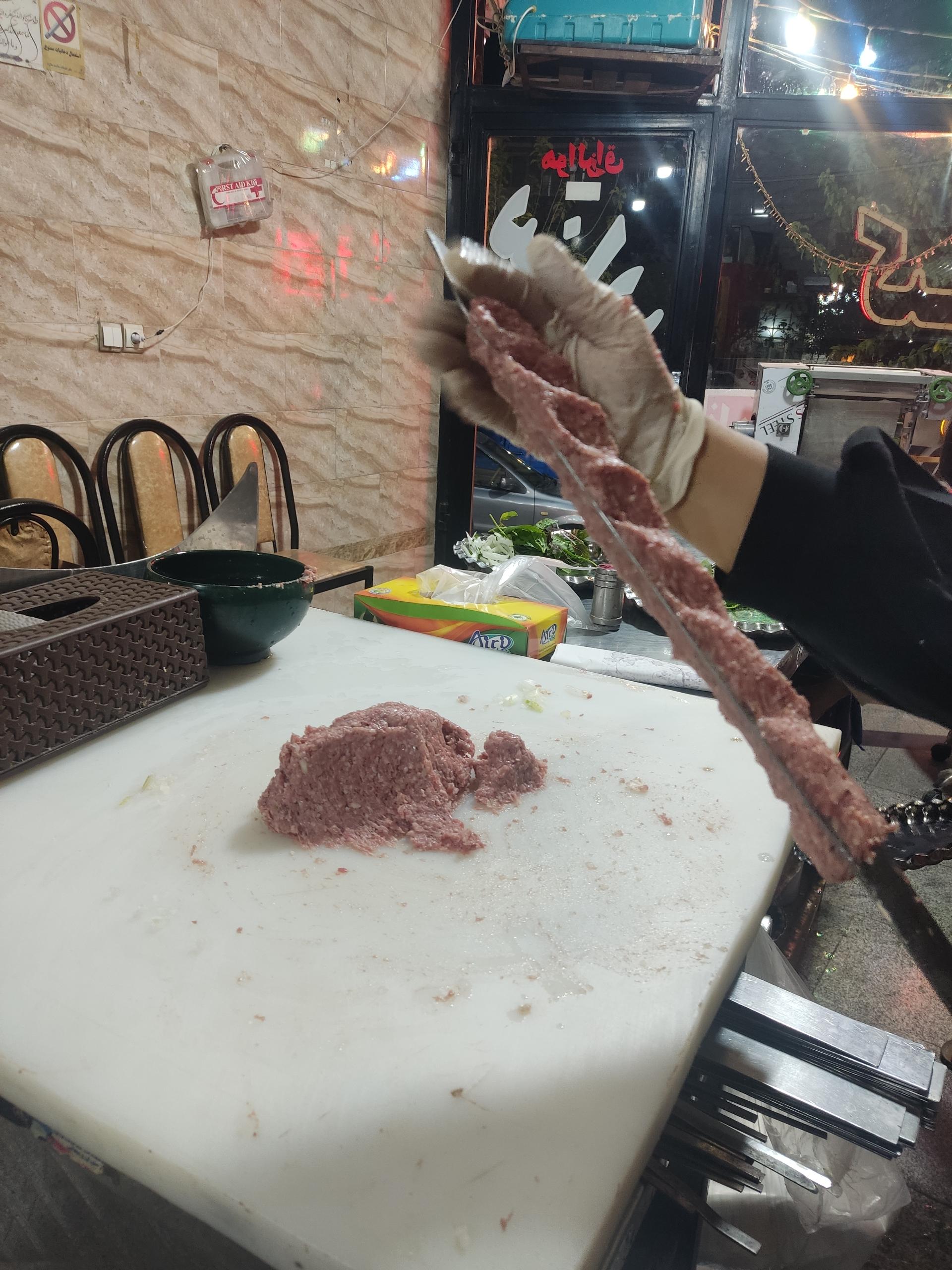 عکس کبابی بناب ساطوری محیا