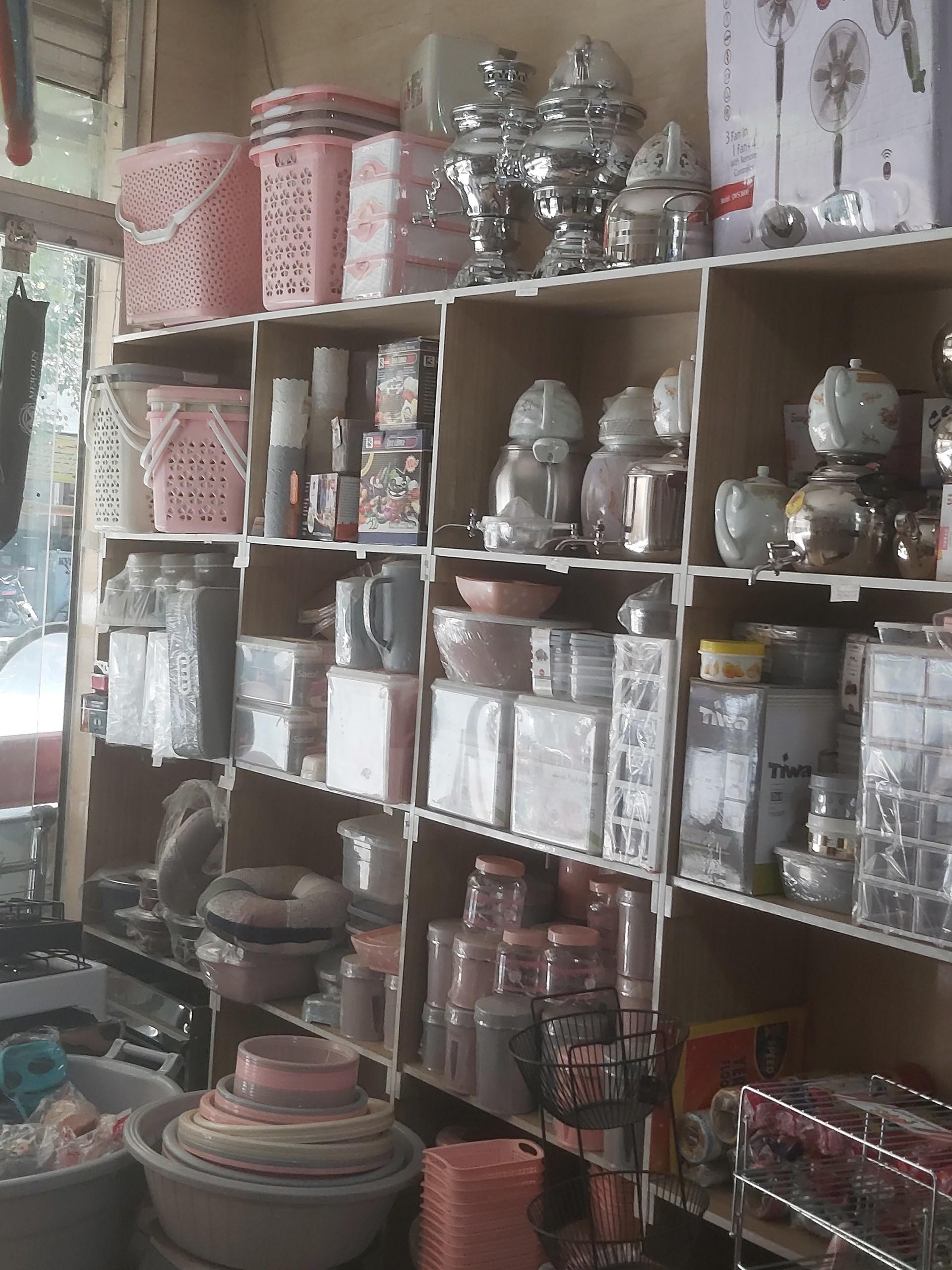 عکس فروشگاه لوازم آشپزخانه فروردین 