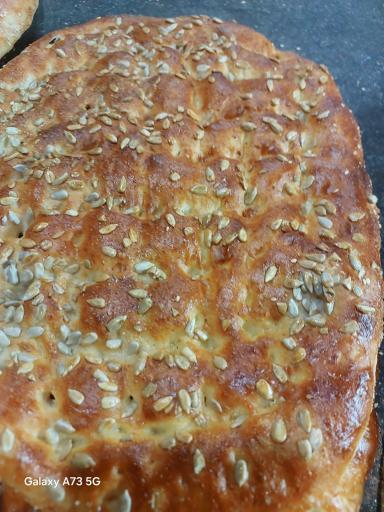 عکس نان سنتی ارومیه طلایی