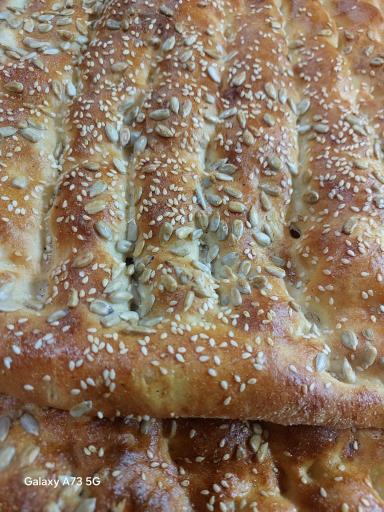 عکس نان سنتی ارومیه طلایی