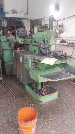 عکس تراشکاری و فرزکاری برادران گنجی