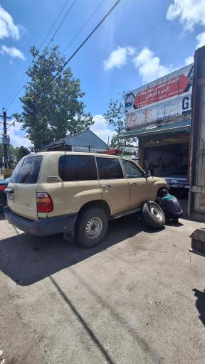 عکس کلنیک تخصصی خودرو های ژاپنی وامریکایی