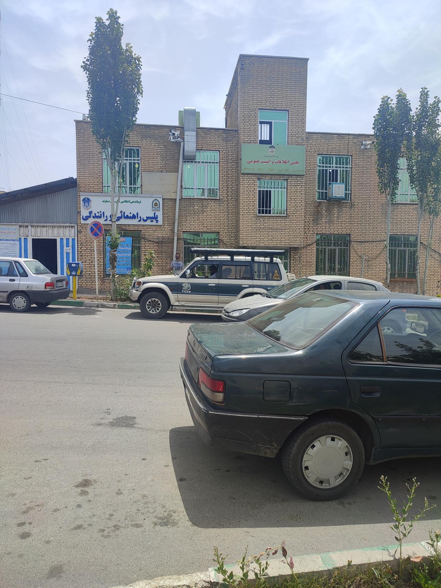 عکس پلیس راهنمایی رانندگی دماوند