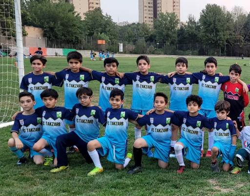 عکس زمین چمن مصنوعی دانشگاه شهید رجایی