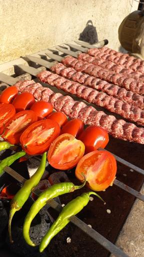 عکس پرورش ماهی و سفره خانه آخارسو