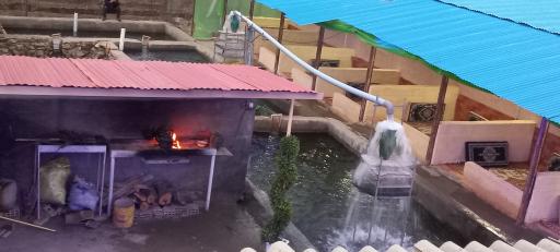 عکس پرورش ماهی و سفره خانه آخارسو