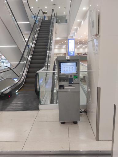 عکس خودپرداز بانک پاسارگاد